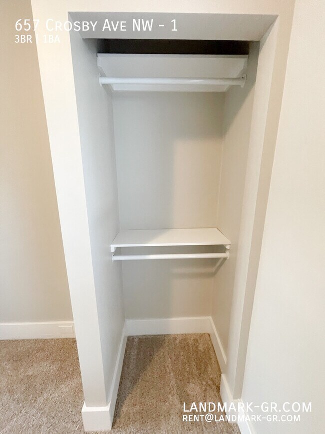 Building Photo - 657 Crosby St NW