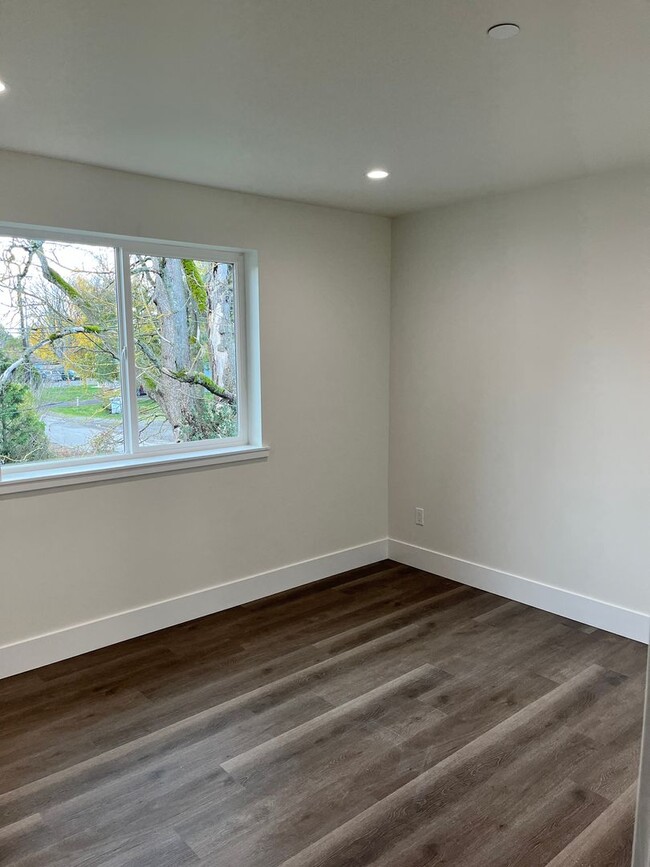 Building Photo - Brand New Ferndale Townhome - 3 bedroom, 2...