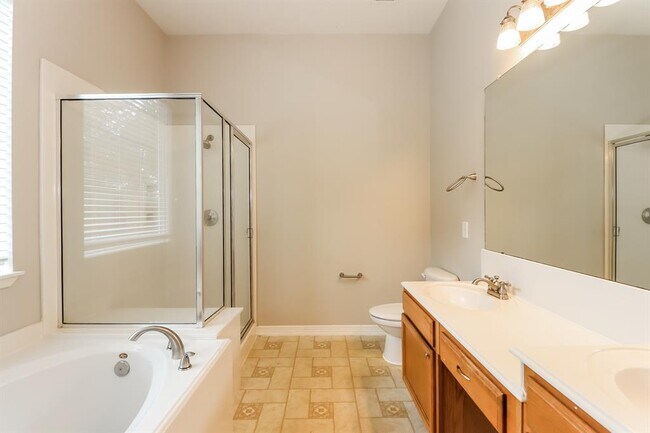 Building Photo - 1023 Casting Springs Way