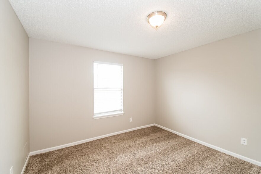 Building Photo - 1821 Sheraton Lakes Cir