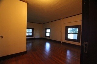 Building Photo - Spacious 3 bed/2 bath Single Family home in North Tabor