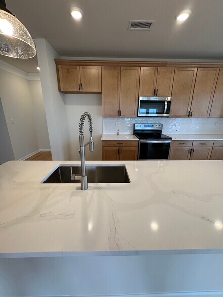 Kitchen - 4 Stratton Dr