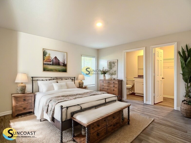 Primary Photo - 59 Pine Radial