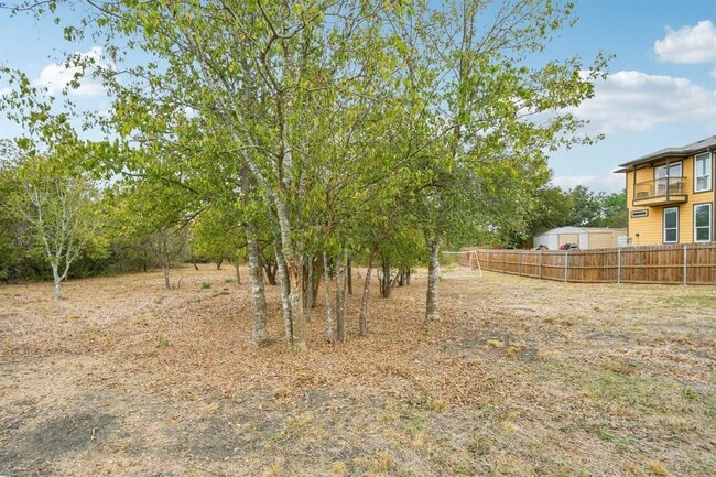 Building Photo - 18205 Great Falls Dr