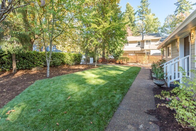 Building Photo - Gorgeous Lake Oswego Remodeled Cottage