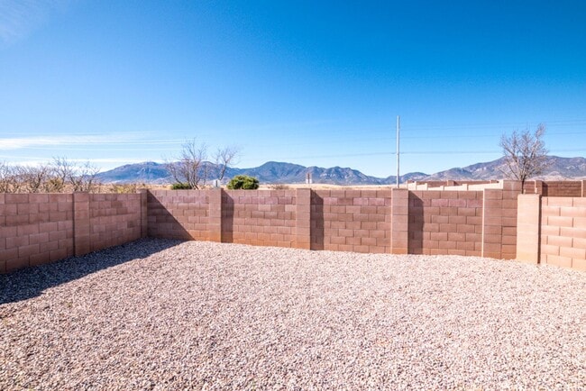 Building Photo - Beautiful Custom Home with 4 Bedrooms, 2 Bath, 3 Car Garage, Central A/C