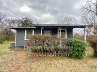 Building Photo - 1845 Garden St