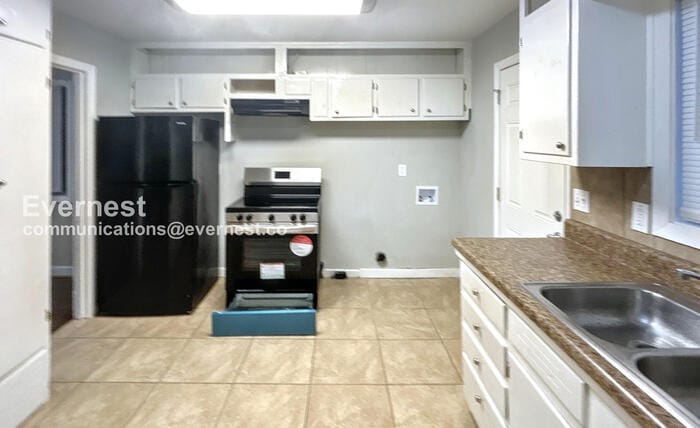 Building Photo - 244 E Haven Dr