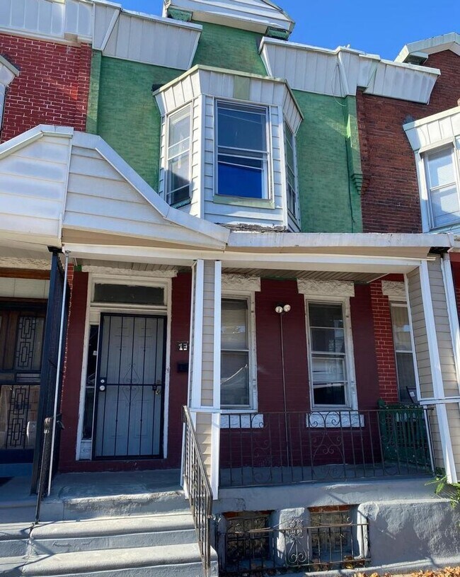 Building Photo - Section 8 ONLY!!