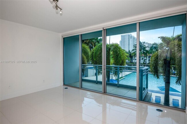 Building Photo - 2950 NE 188th St