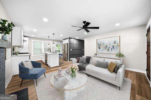 Building Photo - 1453 Lockwood Dr SW