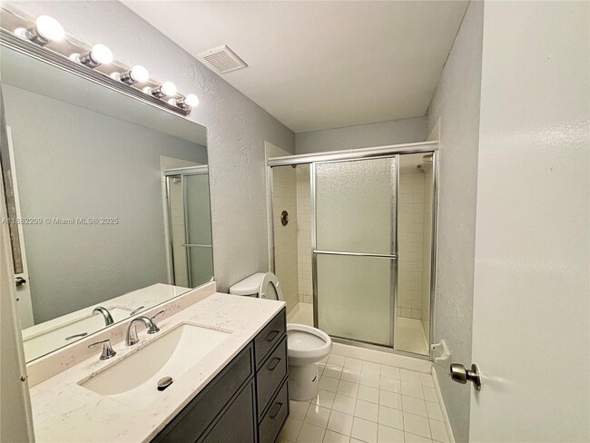 Building Photo - 4805 Pier Dr