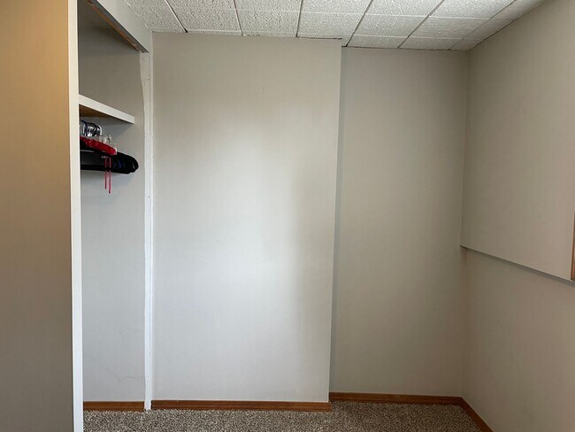 Building Photo - M1614 #1-3