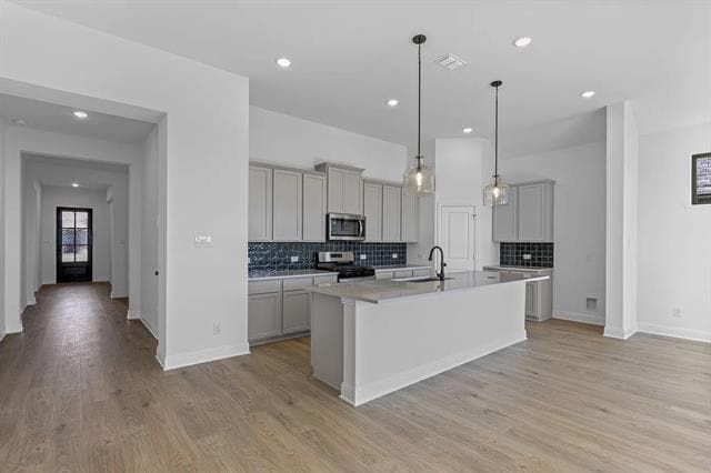 Building Photo - 1709 Willowhurst Ln