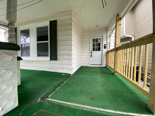 Building Photo - 3344 Spokane Ave