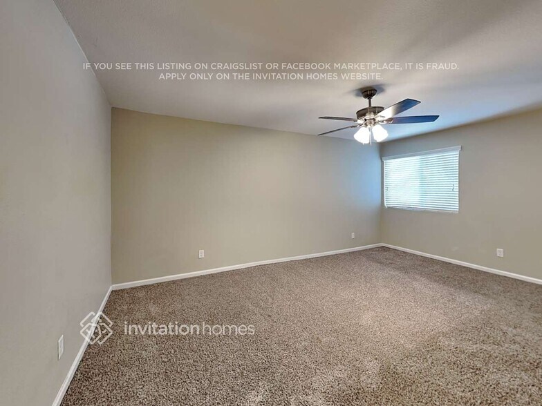 Building Photo - 3229 E Emelita Ave