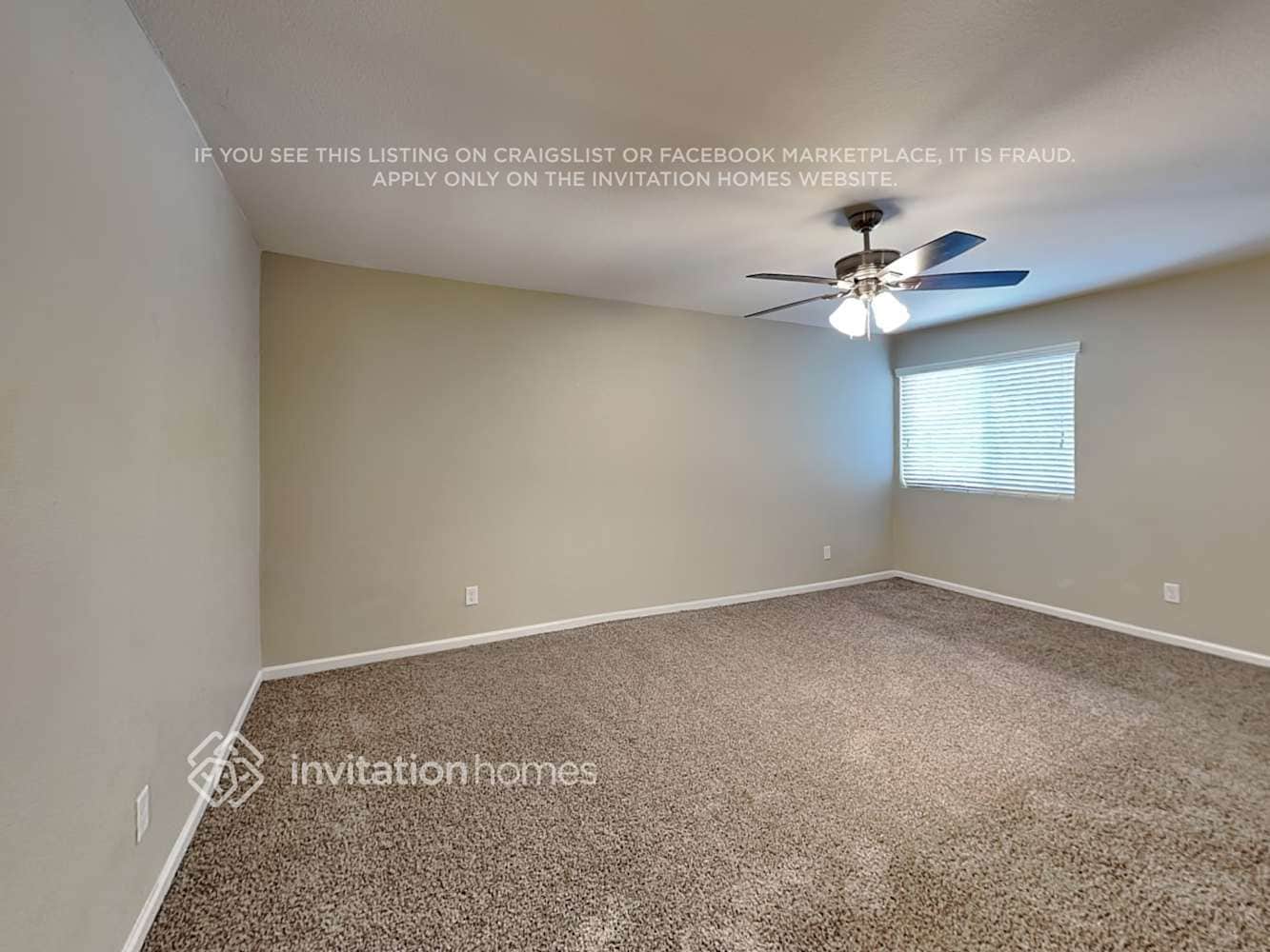 Building Photo - 3229 E Emelita Ave