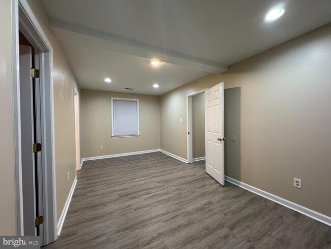 Building Photo - 522 Merchant St