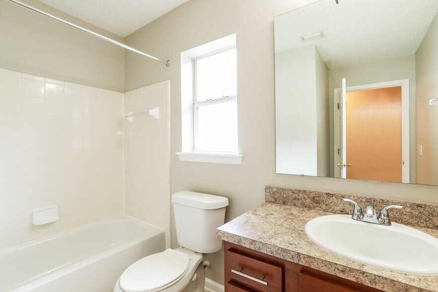 Building Photo - 9366 Daniel's Mill Dr