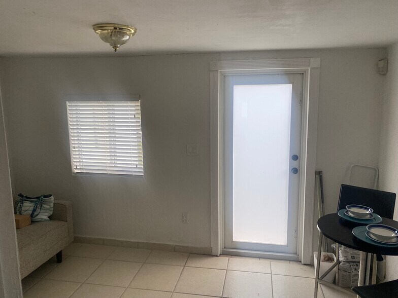 Building Photo - 1375 NW 84th Ter