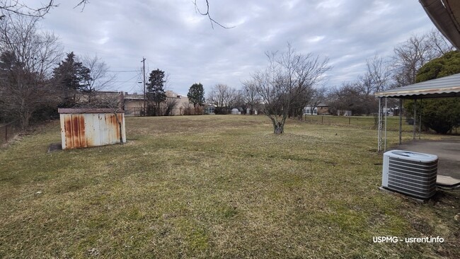 Building Photo - 852 Crowden Dr