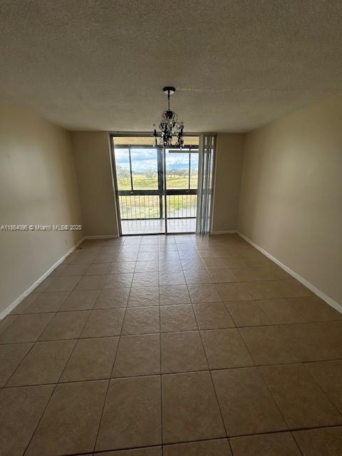 Building Photo - 2571 Aragon Blvd