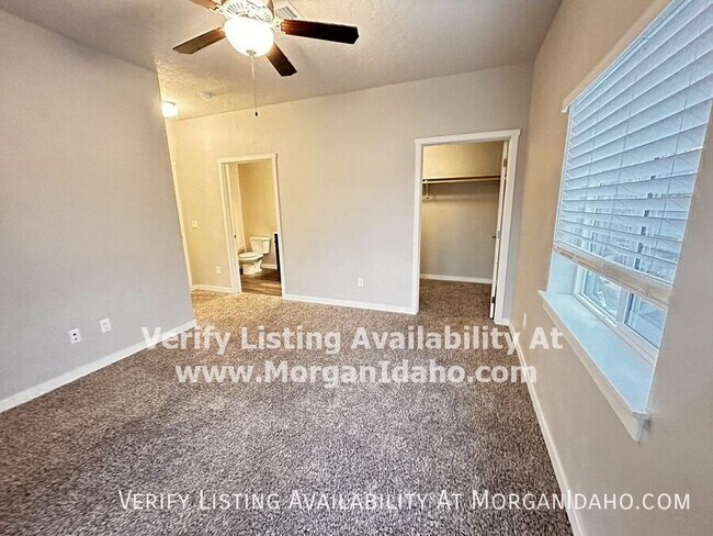 Building Photo - 1025 S Elder St