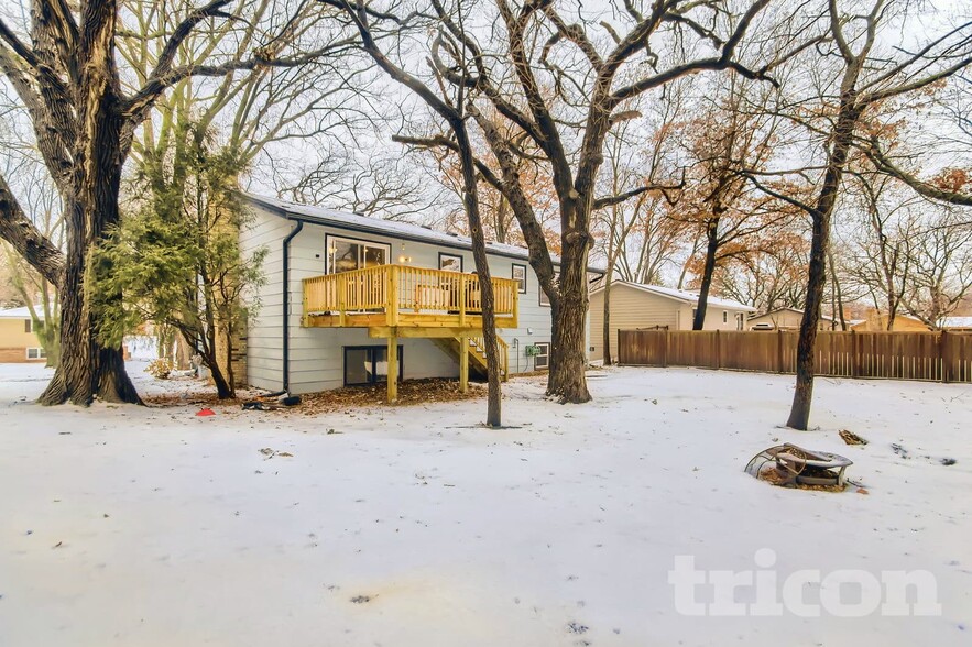 Building Photo - 412 Harold Dr