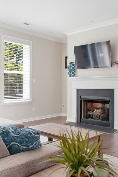 Building Photo - 507 Upper Stone Cir
