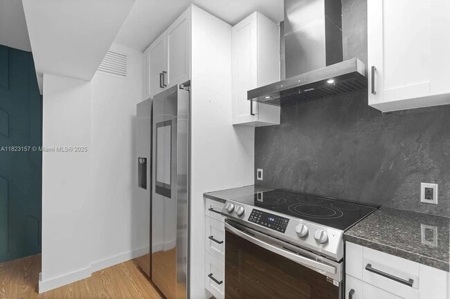 Building Photo - 1428 NE 153rd Terrace