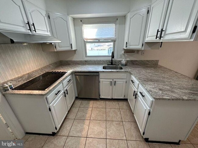 Building Photo - 2901 Tarragon Ln