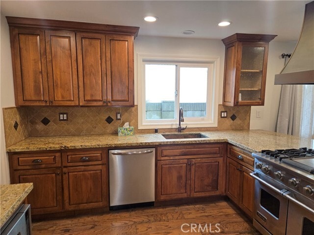 Building Photo - 4640 Hazelnut Ave