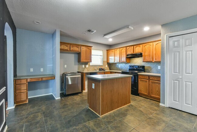 Building Photo - 5303 Western Swing Ct