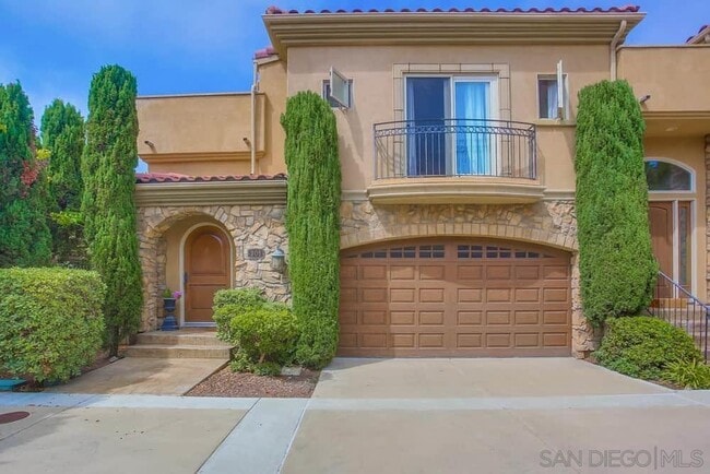Primary Photo - 301 N Rios Ave