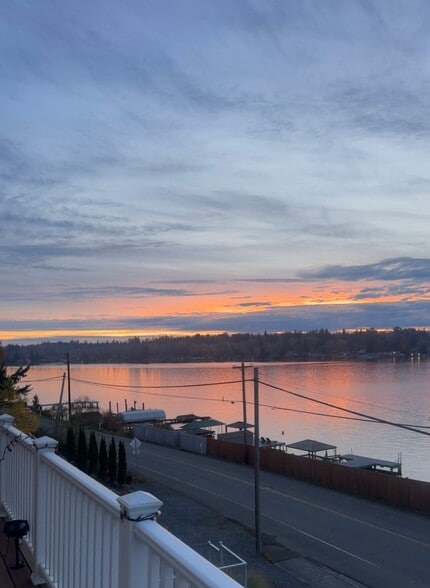 Building Photo - 230 116th Ave NE