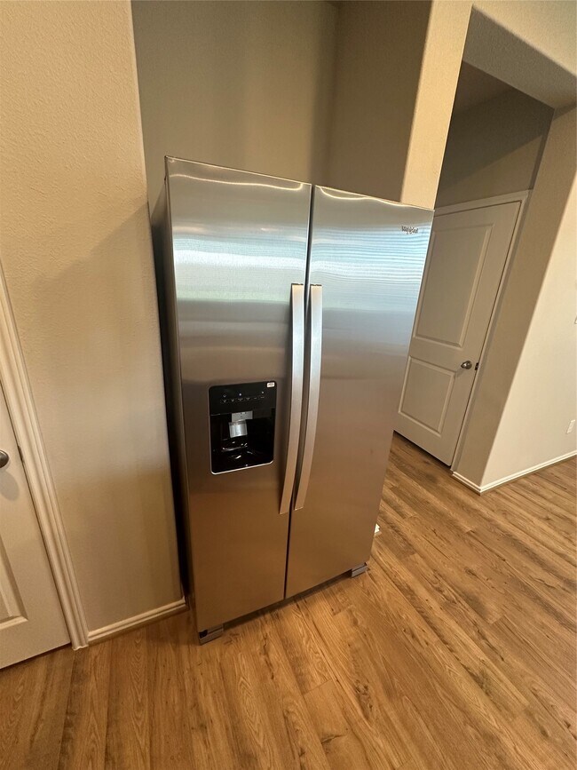 Building Photo - 206 Mercury Sky Rd