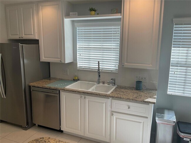 Building Photo - 5518 Modena Pl