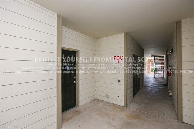 Building Photo - 4261 NE Meadow Creek Cir