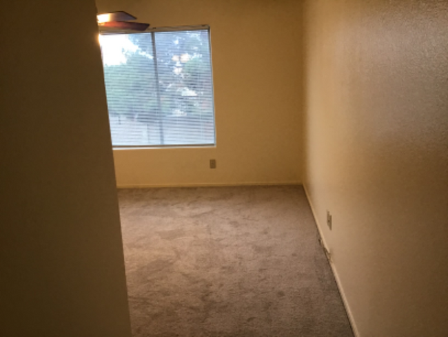 Building Photo - 1520 Jamielinn Ln