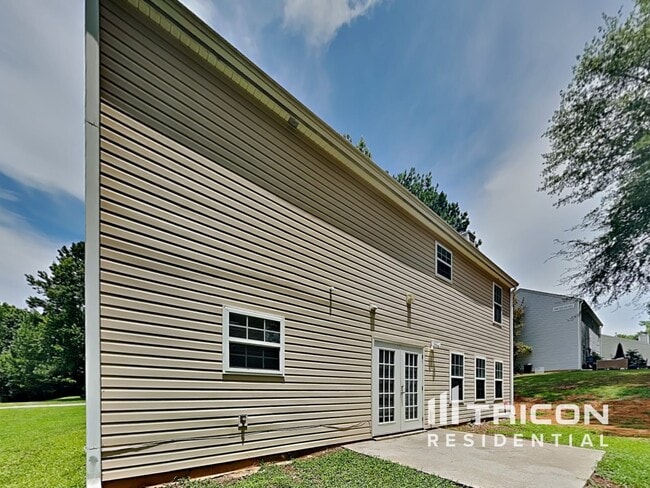 Building Photo - 78 Grandview Ln