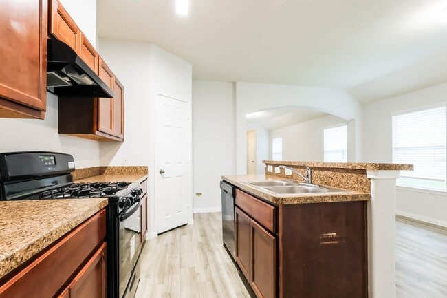 Building Photo - 21718 Martin Grove Ct
