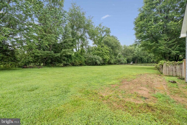 Building Photo - 13204 Lantern Hollow Dr