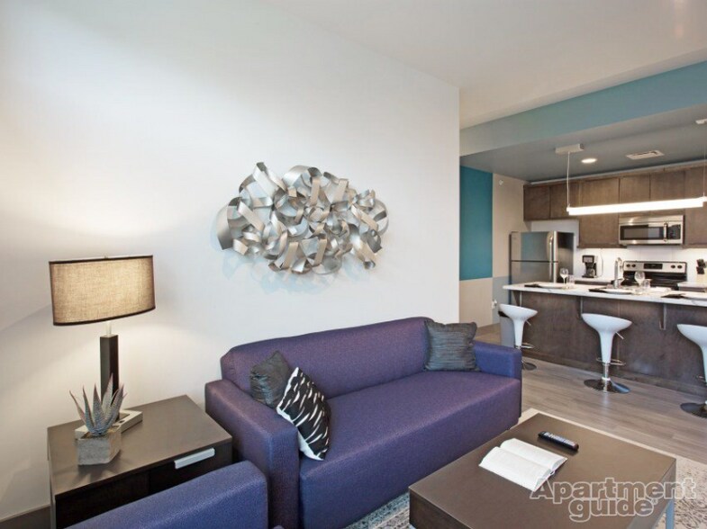 Building Photo - 1243 E Cherry St