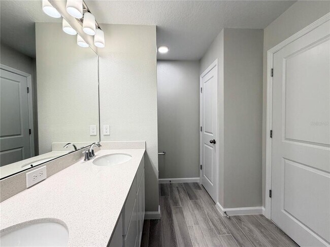 Building Photo - 4120 Campsite Lp