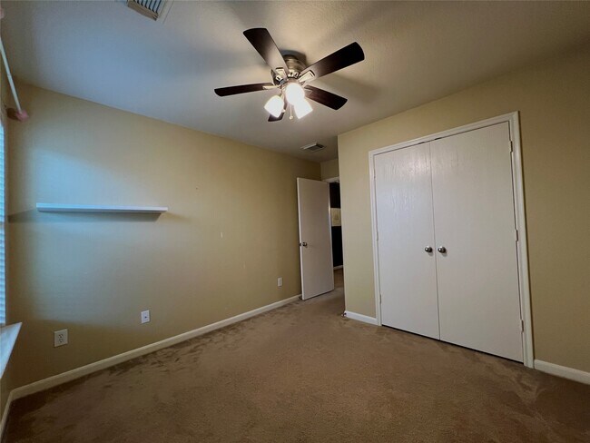 Building Photo - 16750 Bending Creek Ln