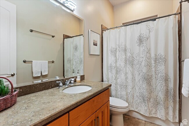 Building Photo - 4859 Eagle Ridge Dr