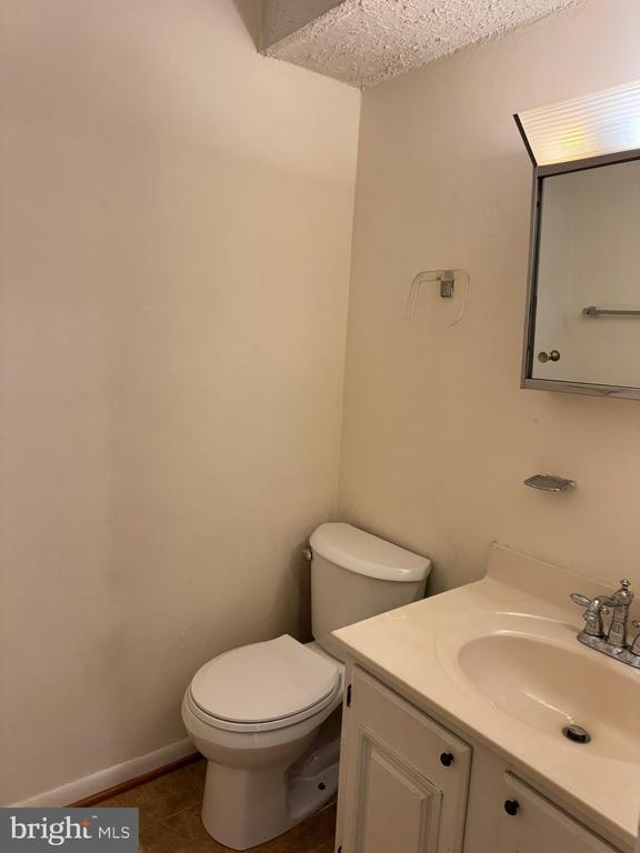 Building Photo - 238 Cameron St