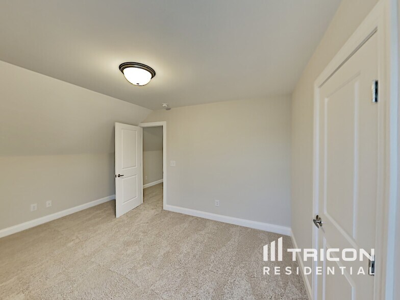 Building Photo - 108 Alred Cir