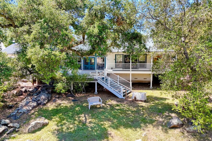 back of house - 22242 Little Klondike Rd