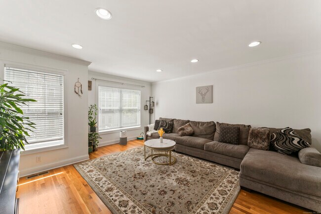 Building Photo - 403 Copper Square Dr